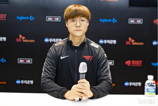 Junhao盲僧精彩回旋踢助力TT横扫IG晋级淘汰赛